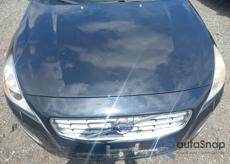 2012 Volvo S60 T5 z USA, uszkodzony, nr VIN YV1622FS6C2130344